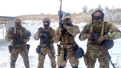 Від затримання мародерів до знищення російських танків. Історія гвардійця 45 полку з позивним Бор