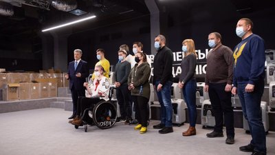 Фонд Порошенка відправив ще 30 кисневих концентраторів до українських лікарень (ФОТО)
