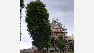 У Зарудцях реставрують дах старовинної церкви