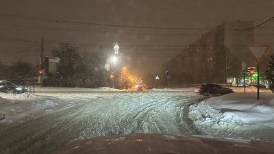 Львів засипало снігом
