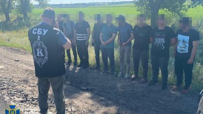СБУ затримала афганців, які нелегально хотіли потрапити до ЄС (ФОТО)