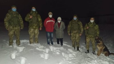 На Львівщині прикордонники затримали двох громадян Індії