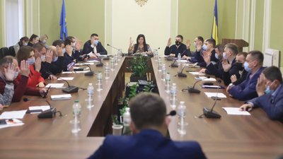 Частина депутатів Львівської облради перебуває за кордоном