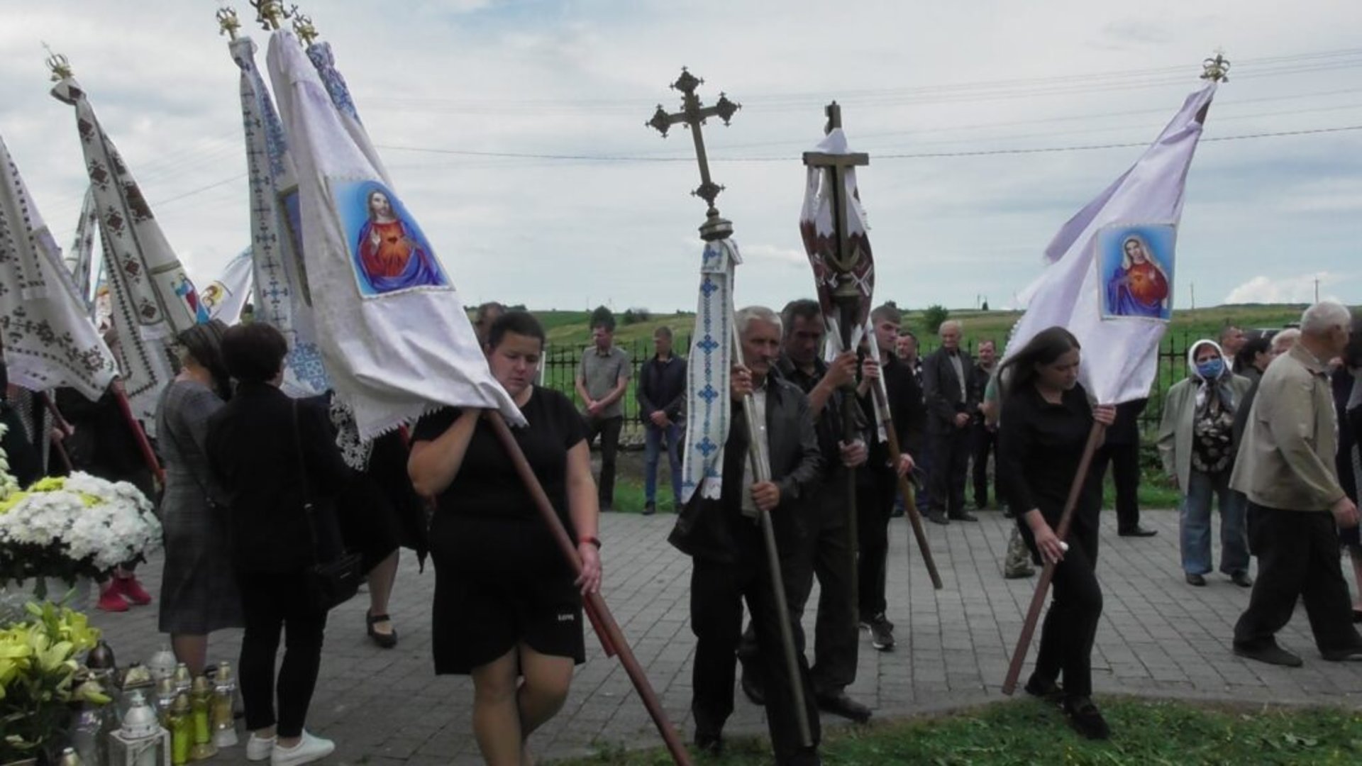 У Дубровиці відспівали багаторічного настоятеля церкви Святої Покрови отця Миколая. Фото: Михайло Скеба