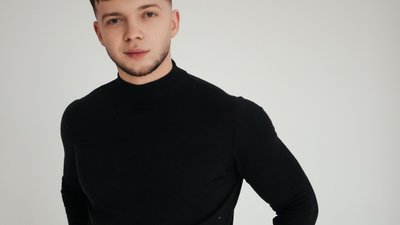 Сергій Лазановський переспівав український романс, який роками вважали російською народною піснею