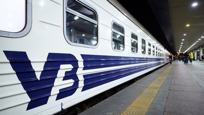 «Укрзалізниця» не продаватиме квитки пасажирам, які «беруть у дорогу варені яйця та солоні огірки»