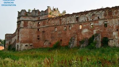 На Львівщині у державну власність повернули старовинний замок (ФОТО)