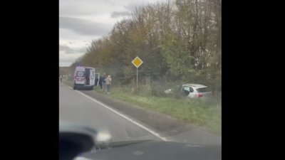 На Львівщині два автомобілі злетіли у кювет (ВІДЕО)