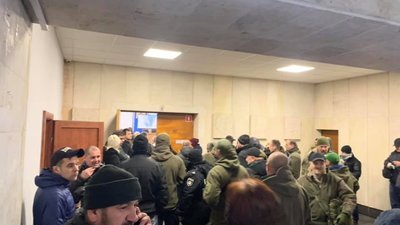 У Садового оприлюднили власну версію подій на сесії міськради за участі активістів
