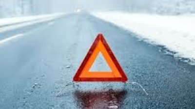 Водіїв Львівщини просять бути уважними та дотримуватись ПДР
