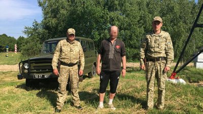 На Львівщині чоловік видавав себе за американця