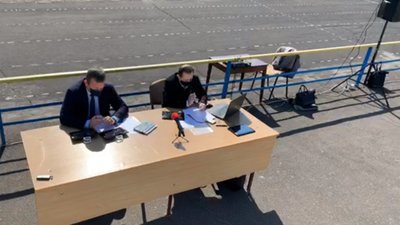 Як у Червонограді проходить сесія на місцевому стадіоні (ВІДЕО)