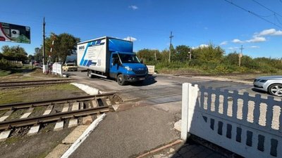 У Львові відкрили рух на залізничному переїзді