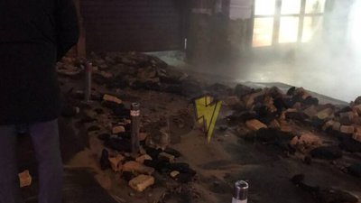 У Києві прорвало теплотрасу