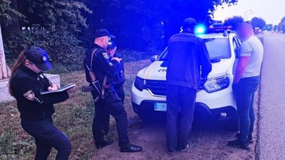 На Рівненщині чоловік викрав авто військового та втік на Волинь
