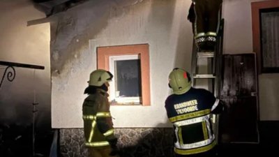 Біля Львова горів житловий будинок (ФОТО)