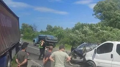 На Львівщині не розминулись три автомобілі (ФОТО)