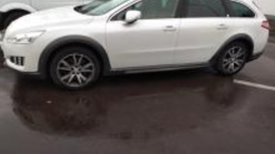 На Львівщині митники виявили підроблені документи на автомобіль