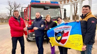 З рук у руки: ще пʼять мавіків від Львівської ОВА вже виконують свою функцію на передовій