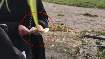 Львівські патрульні допомогли затримати жінку, яка, ймовірно, причетна до грабежу