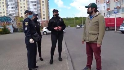 Як у Львові поліцейські борються з наркоманією (ФОТО)