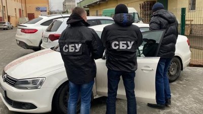 На Львівщині керівників медзакладів спіймали на "відкатах" (ФОТО)