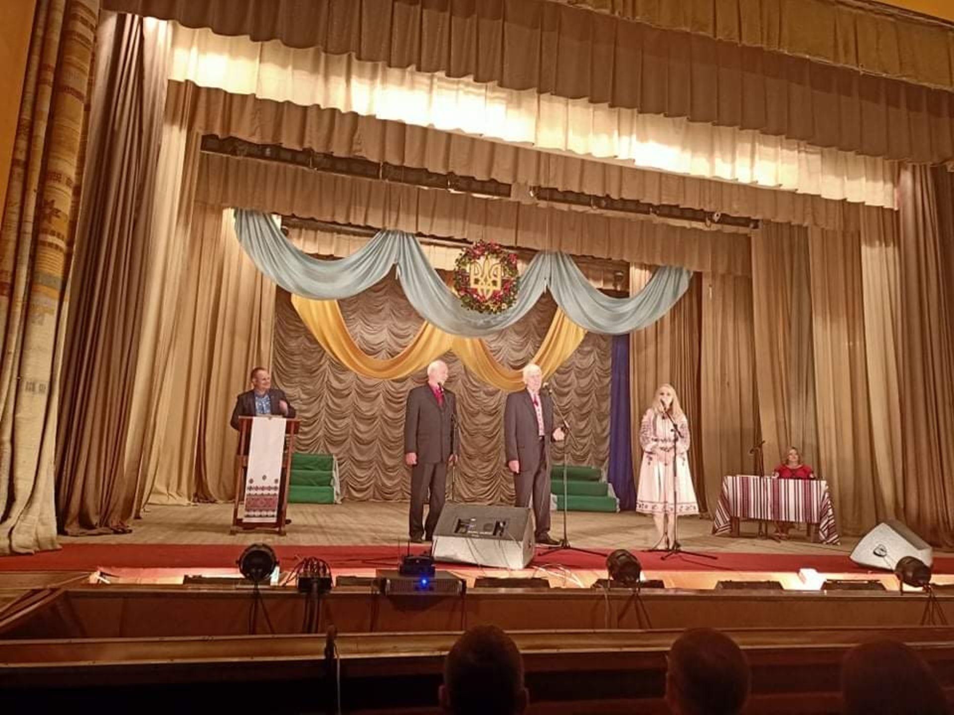 Сесія у Новому Роздолі. Фото прес-служби Олега Дуди