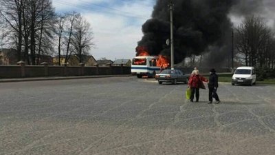 У Дрогобичі під час руху загорівся автобус (ФОТО)