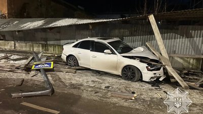 У Львові 20-річний п’яний водій розбив Audi