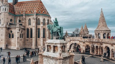 Угорщина відкриває кордони