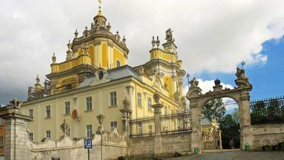 На реконструкції території Собору Святого Юра вкрали 2 мільйони гривень