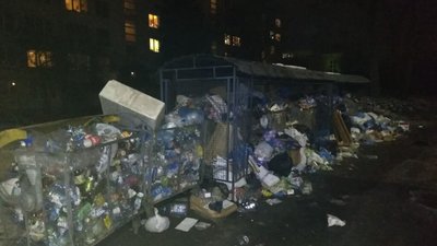 У Львові комунальники заважають мешканцям міста спати (ВІДЕО)