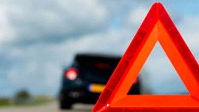 На Львівщині  легковик злетів у кювет і перекинувся: постраждало тернопільське подружжя з дітьми