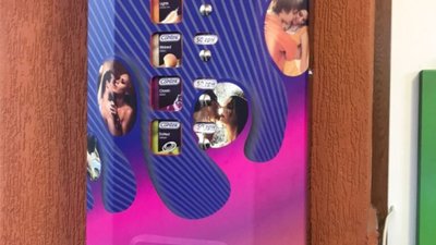 На Львівщині продають презервативи для встидливих (ФОТО)