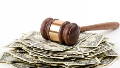 На Львівщині оштрафували 11 депутатів