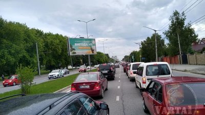 У  Львові ліквідують смугу громадського руху на Стрийській