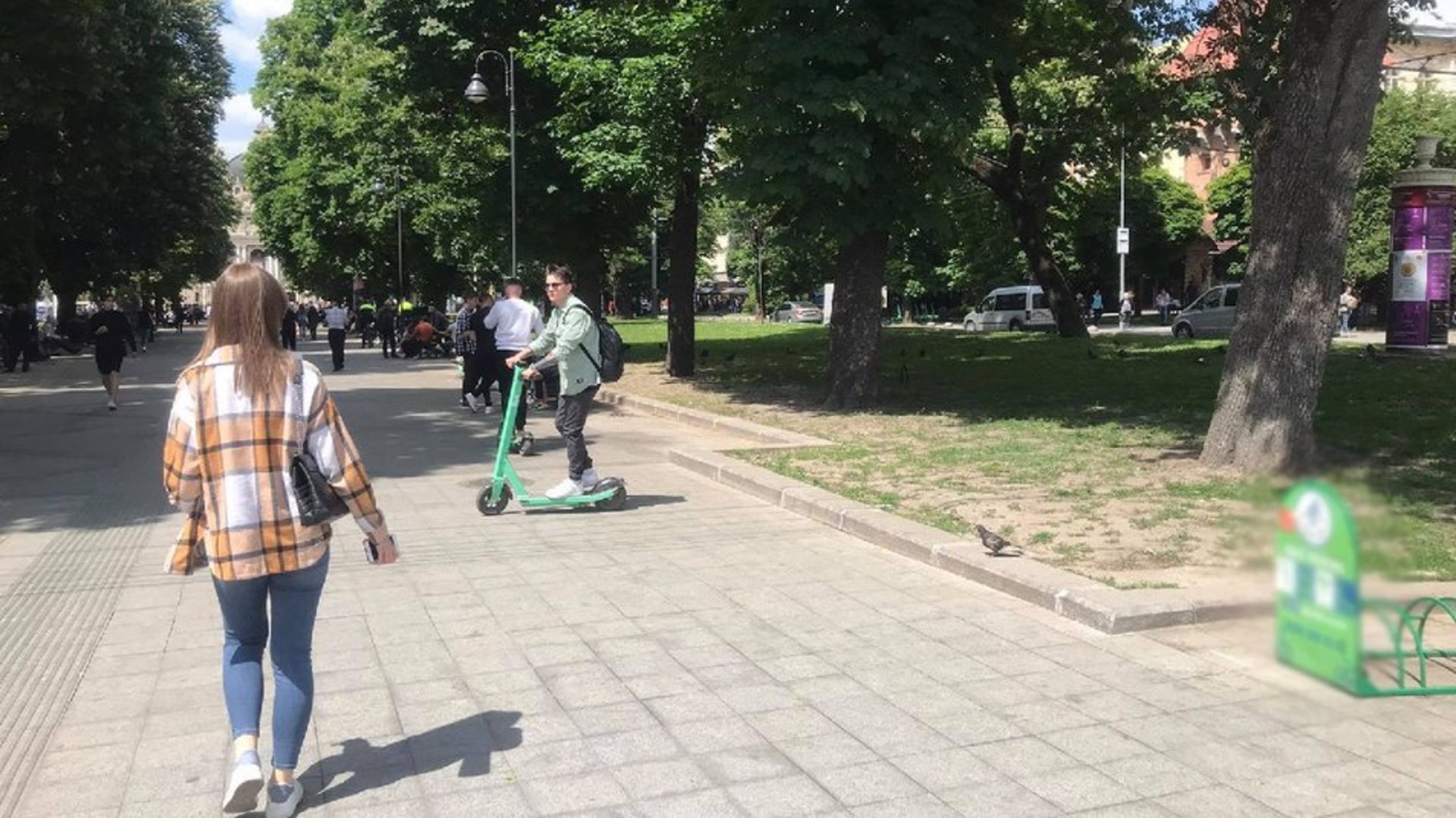 Через самокати у Львові хочуть будувати більше велодоріжок, фото Суспільне