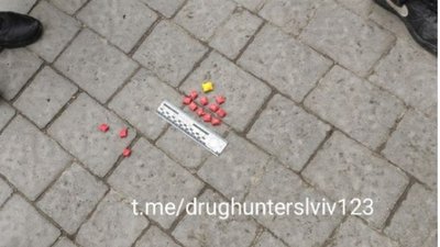 У Львові затримали закладчика наркотиків (ВІДЕО)