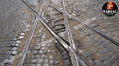 "Львівелектротранс" Садового закликають відремонтувати аварійну колію на Франка (ФОТО)