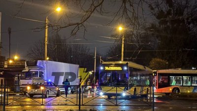 У Львові збили водія тролейбуса