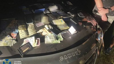 СБУ ліквідувала чотири масштабні канали нелегального виїзду чоловіків за кордон