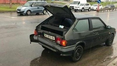 У Львові не розминулись автомобілі (ФОТО, ВІДЕО)