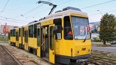 На вулиці Львова виїхали 27 німецьких вживаних трамваїв