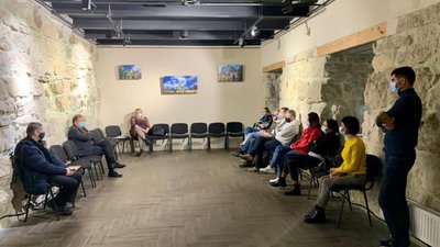 Садового кличуть на дебати до сесійної зали Львівської міськради