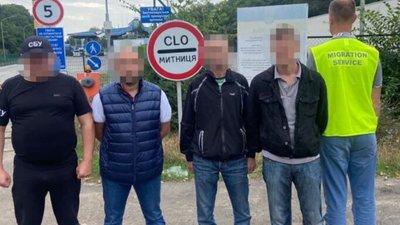 Спецслужба прожовує видворяти іноземців-нелегалів, зокрема громадян росії та білорусії