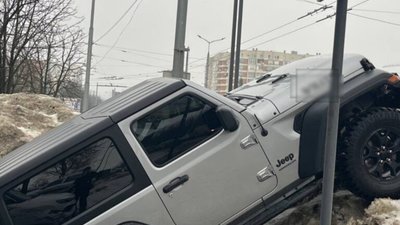 У Львові поліція не зацінила оригінальне паркування