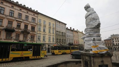 Львів передав матеріали для захисту пам’яток понад 30 українським громадам