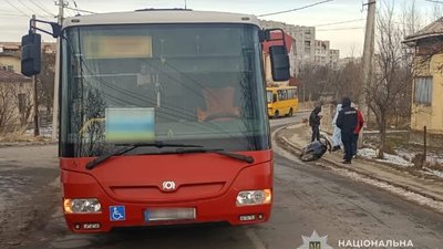 На Львівщині 15-річний хлопець потрапив під автобус