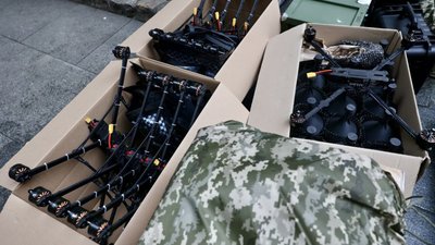 Львів передав військовим ще автівки, техніку та обладнання на 10,1 млн грн