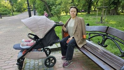 Жінка переїхала до Львова і наважилась стати мамою